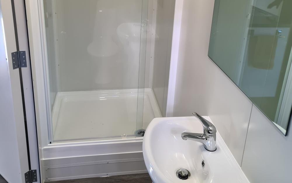 Karaka ensuite 2